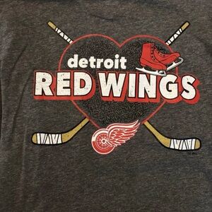 Detroit Red Wings Graphic T-Shirt